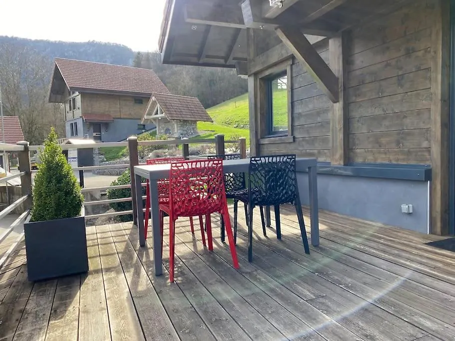 Chalet Duplex Charmant Entre Lac Et Montagnes Dingy-Saint-Clair France